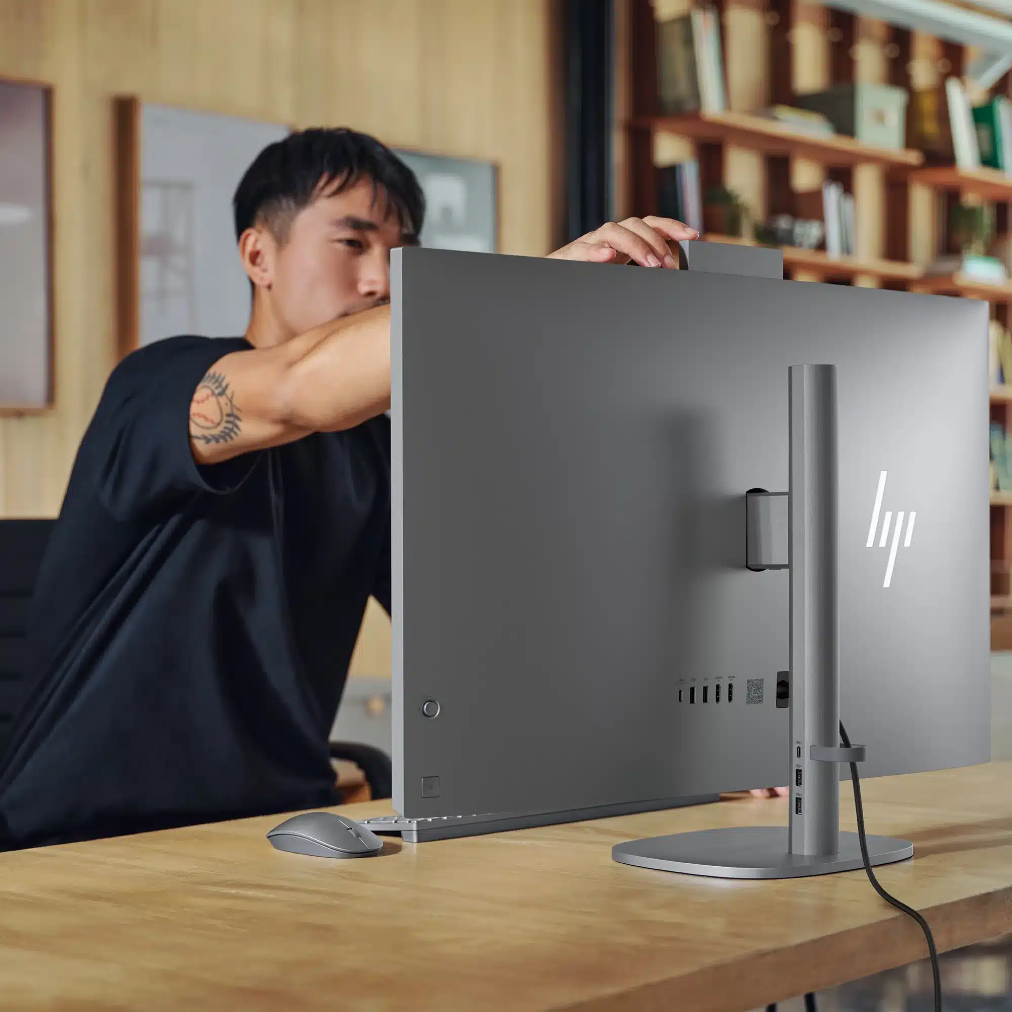HP OmniStudio X AiO NGAI 32-c1014nb PC B – afbeelding 4