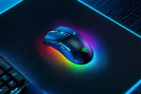 Razer Cobra Pro - Lightweight Wireless Gaming Mouse with Razer Chroma RGB – afbeelding 2